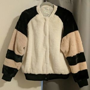 Angel Kiss faux fur black pink white jacket